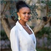 Étudiante en Master en Droit - Cours d'anglais pour tous les niveaux, primaire, collège, lycée et supérieur.